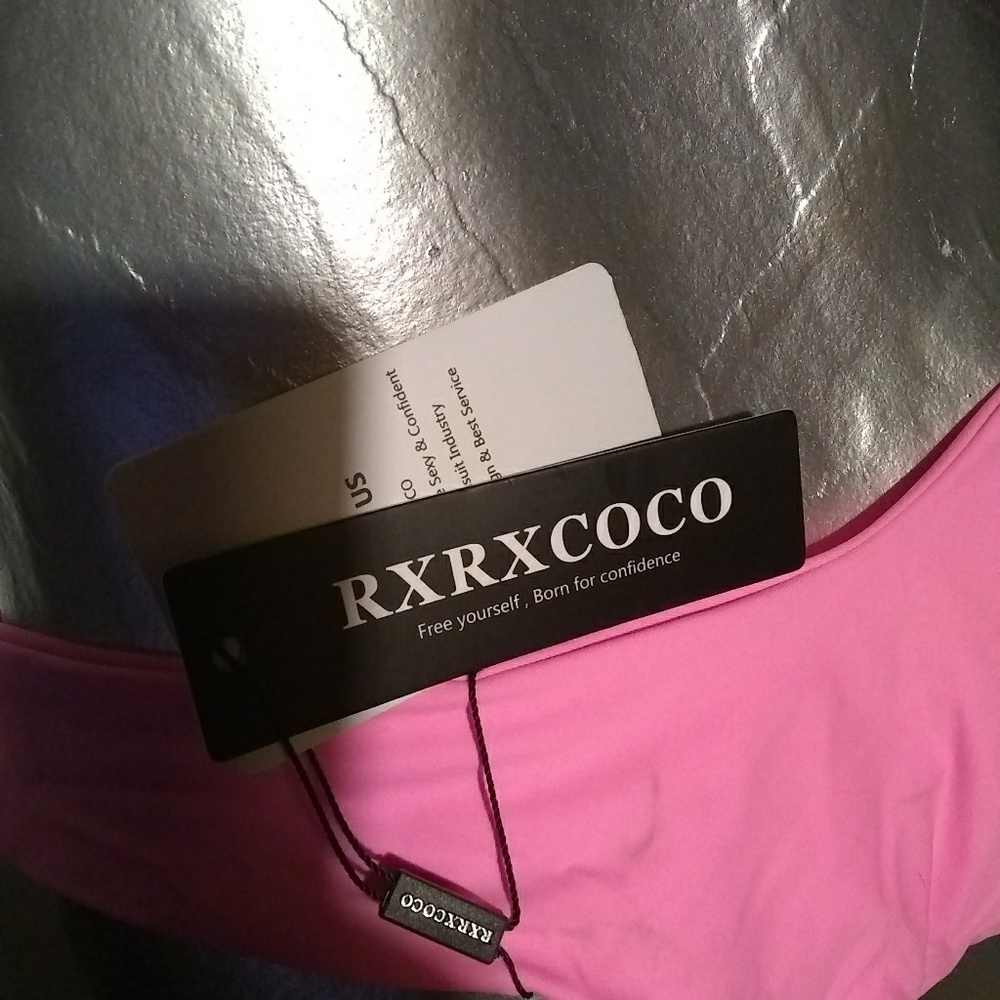 Bathing suit - Picture 3 of 4